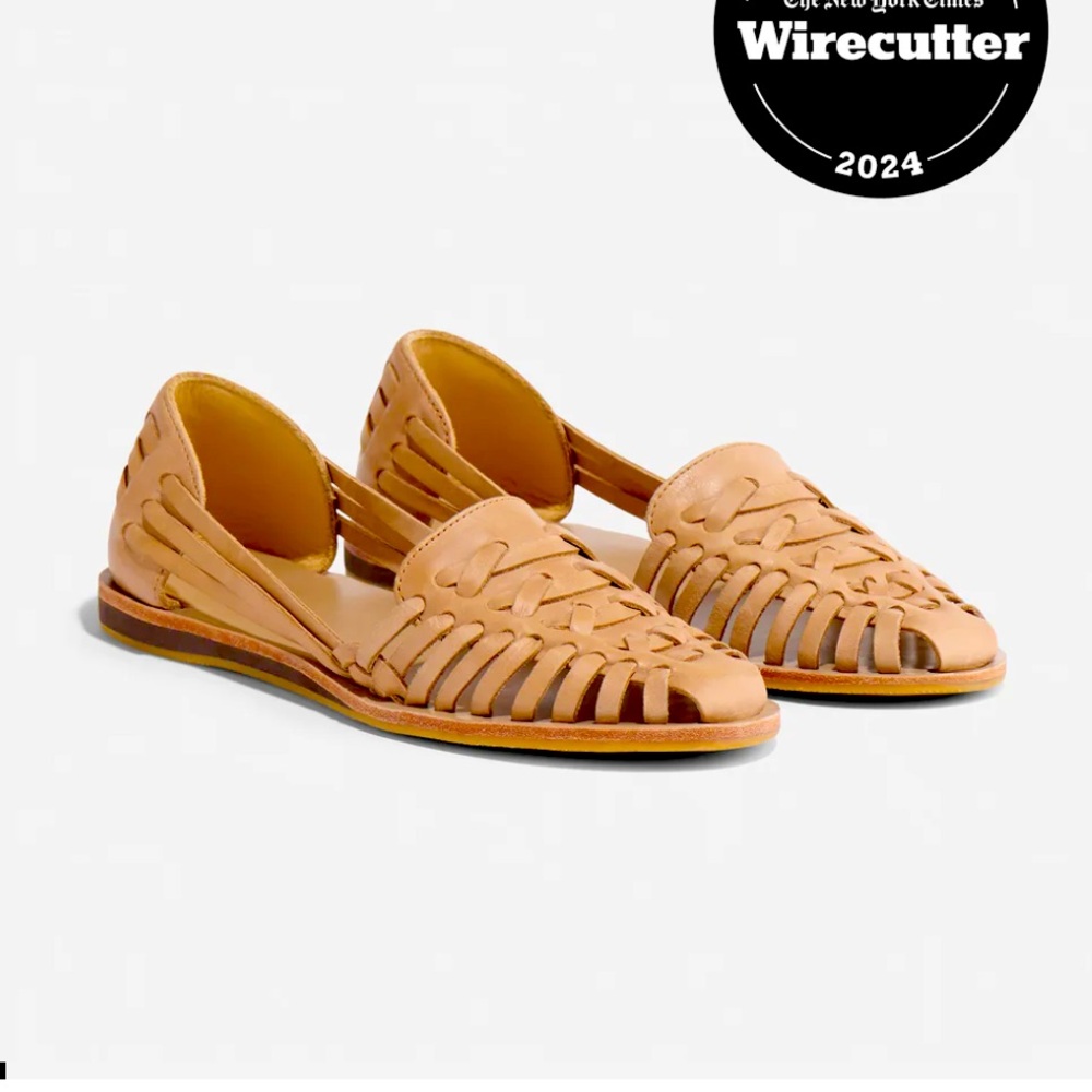 Nisolo hurrache sandals. Tan, size 8.